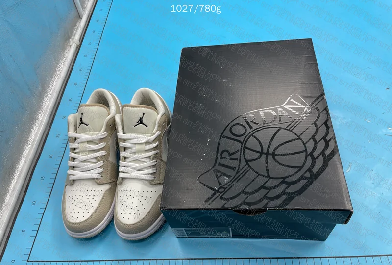 Air Jordan 1 Low - Blindbox Sale 10