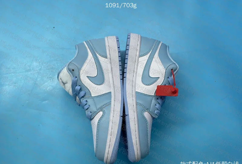 Air Jordan 1 Low Blue 6