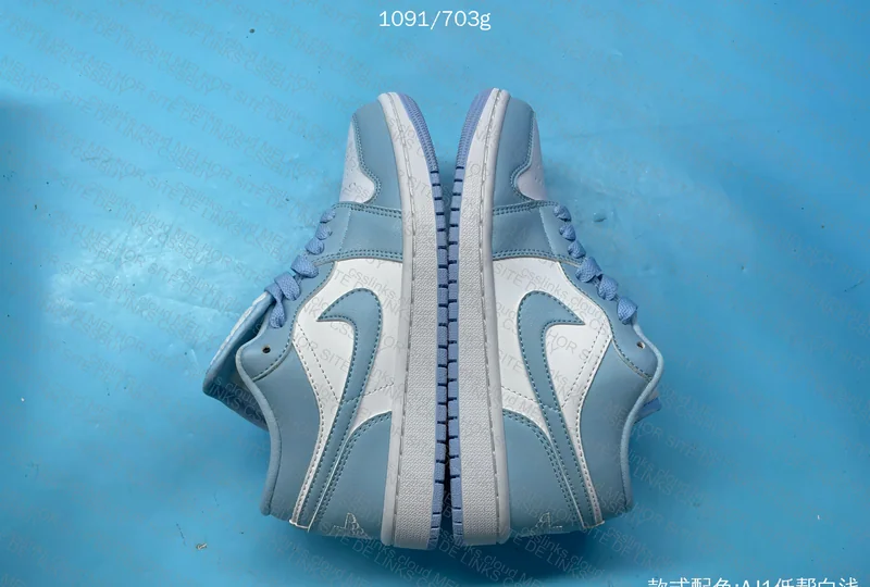 Air Jordan 1 Low Blue 7