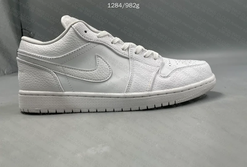 Air Jordan 1 Low White 4