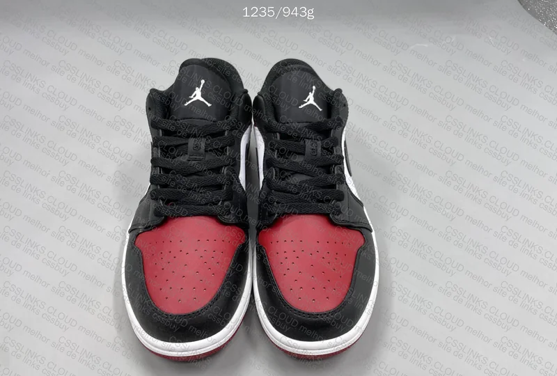 Air Jordan 1 Low Bred Toe