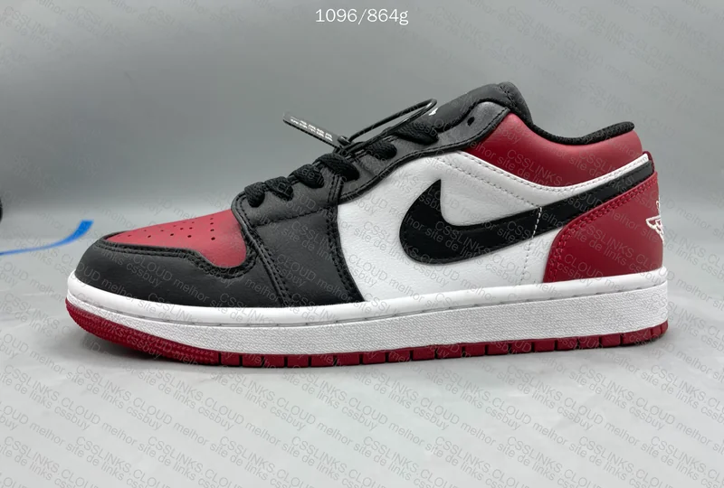Air Jordan 1 Low - Bred Toe 3