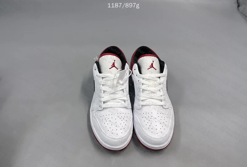 Air Jordan 1 Low "Chicago"