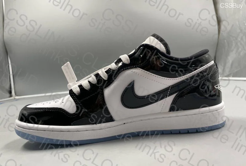 Air Jordan 1 Low Concord