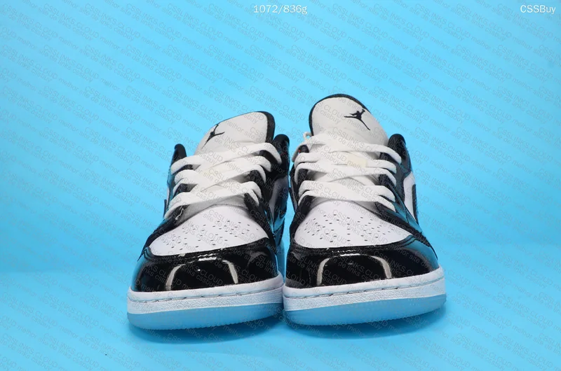 Air Jordan 1 Low Concord 2