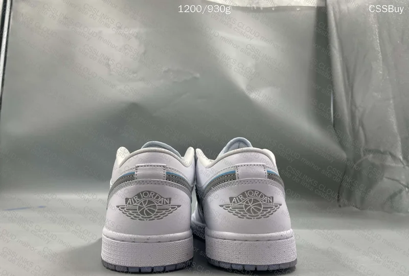 Air Jordan 1 Low Dare to Fly DT