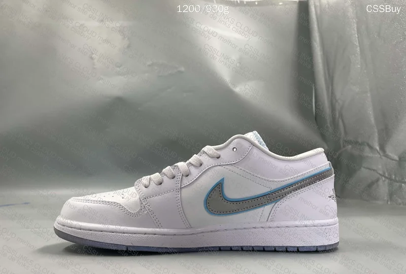 Air Jordan 1 Low Dare to Fly DT 2
