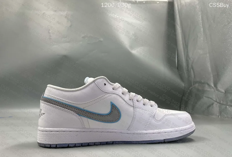 Air Jordan 1 Low Dare to Fly DT 4