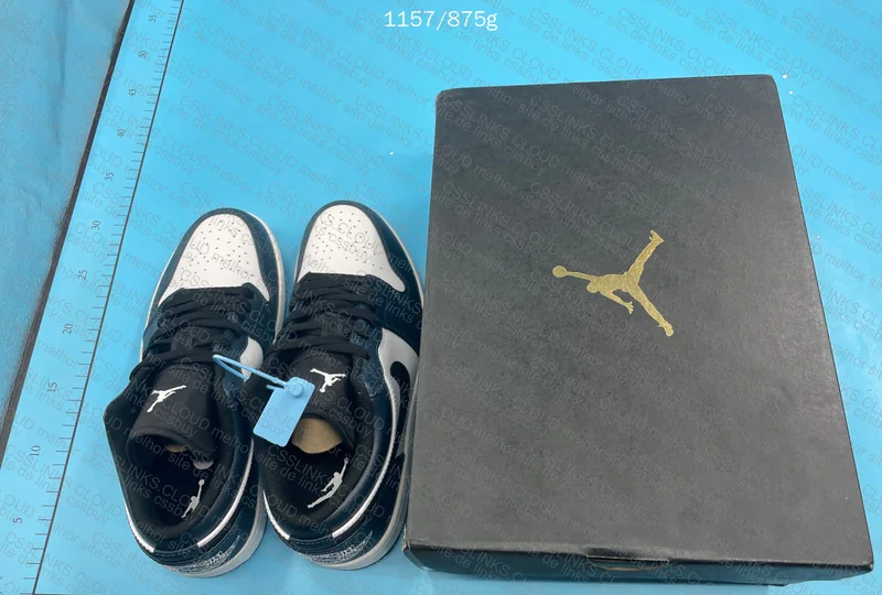 Air Jordan 1 Low - Dark Teal Batch DT 6