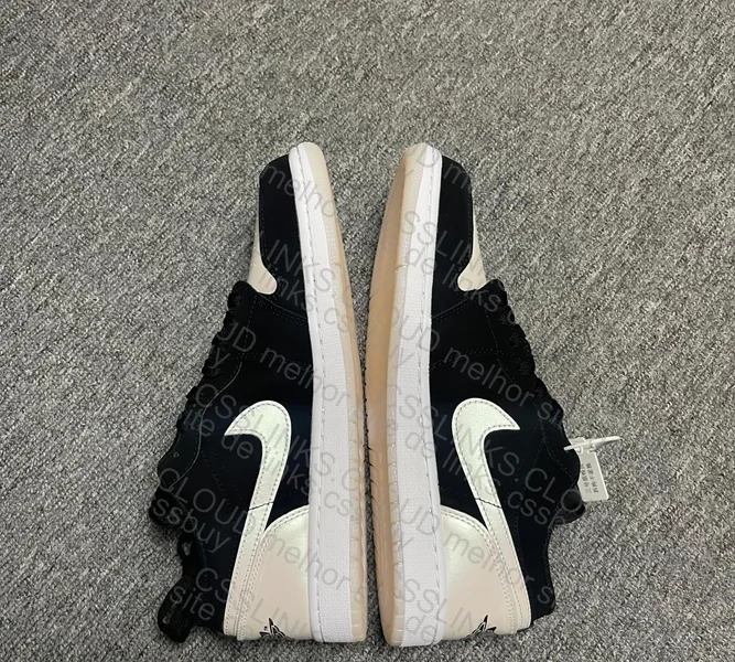 Air Jordan 1 Low Diamond 2