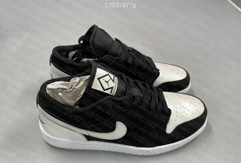 Air Jordan 1 Low Diamond 11