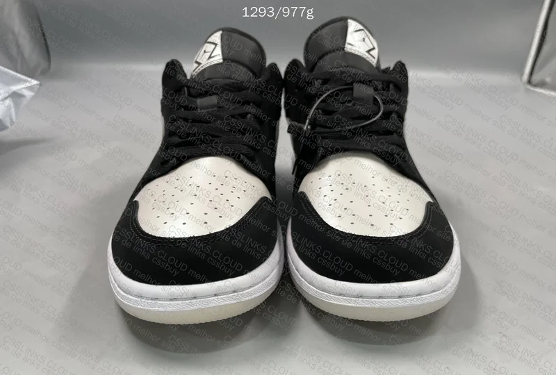 Air Jordan 1 Low Diamond 9