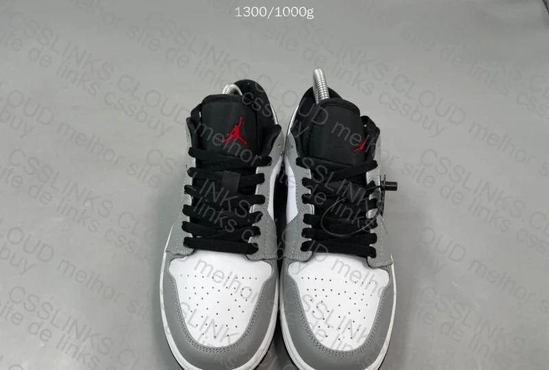 Air Jordan 1 Low OVO 4
