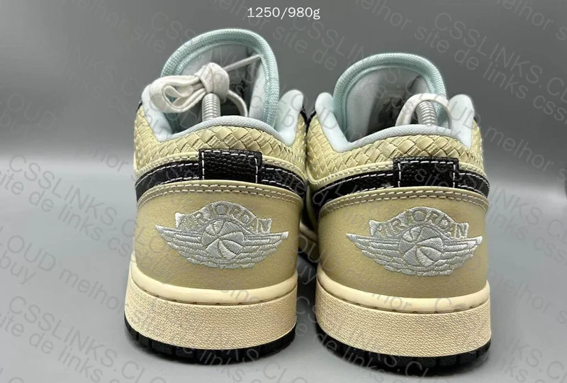 Air Jordan 1 Low DT 9