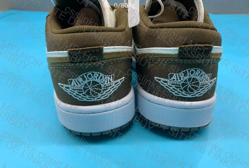 Air Jordan 1 Low DT