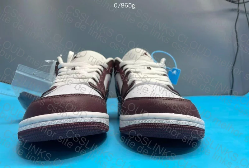 Air Jordan 1 Low DT