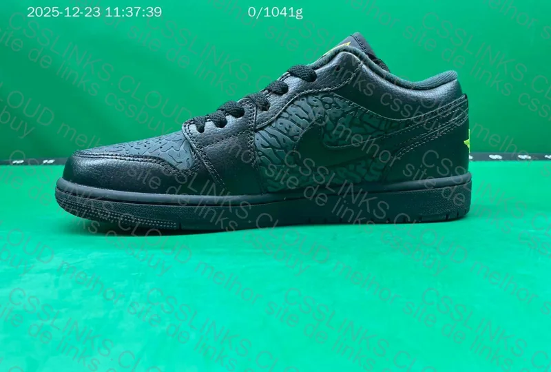 Air Jordan 1 Low DT 4