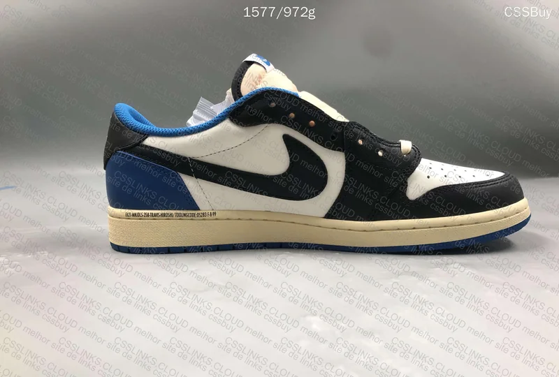 Air Jordan 1 Low Fragment x Travis Scott 4