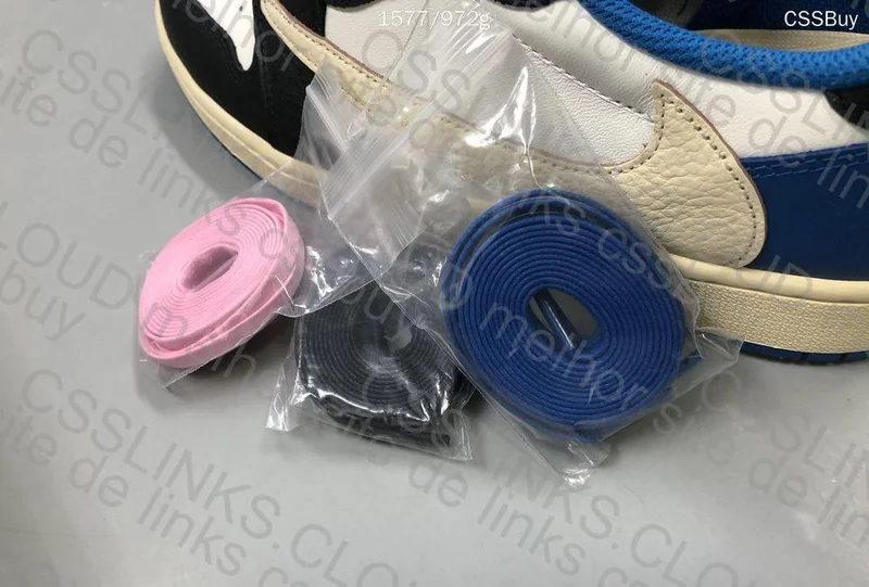 Air Jordan 1 Low Fragment x Travis Scott 7