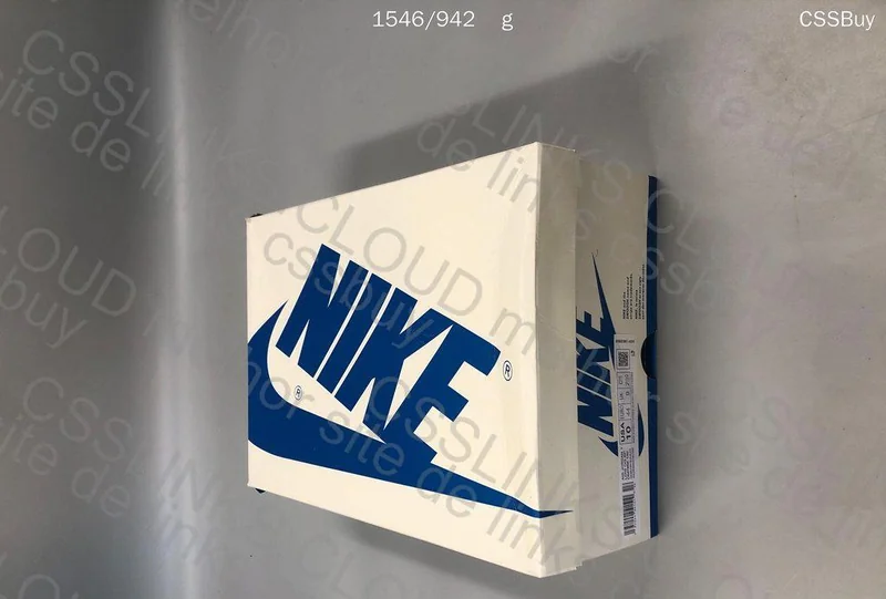 Air Jordan 1 Low Fragment x Travis Scott 5