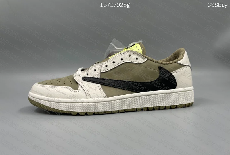 Air Jordan 1 Low Golf x Travis Scott 5