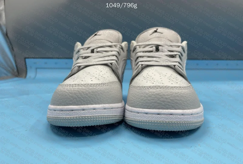 Air Jordan 1 Low Gray Camo 3