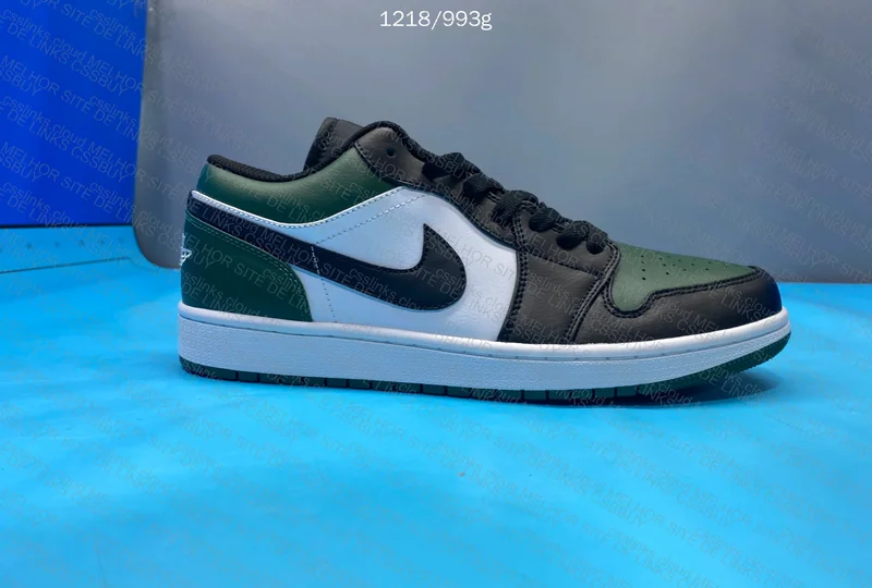 Air Jordan 1 Low Green Toe
