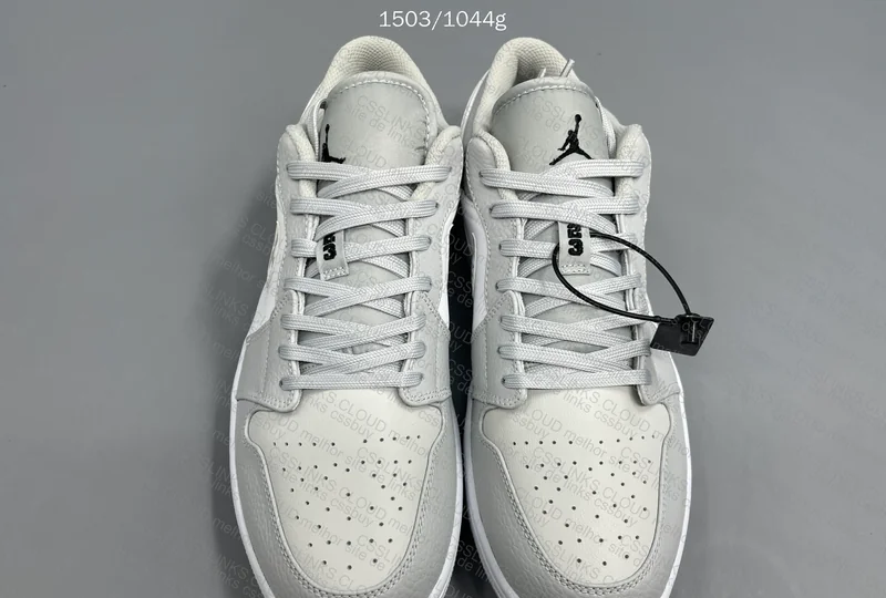 Air Jordan 1 Low Grey Camo 4