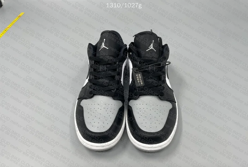Air Jordan 1 Low Grey Toe 3