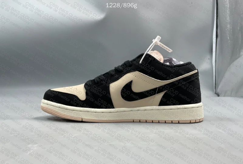 Air Jordan 1 Low Guava Ice 4