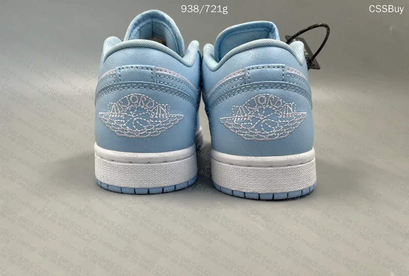 Air Jordan 1 Low Ice Blue Aluminum 4