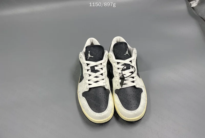 Air Jordan 1 Low Jade Smoke