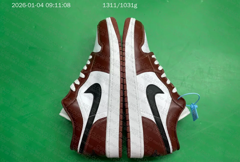 Air Jordan 1 Low - JMDY 6
