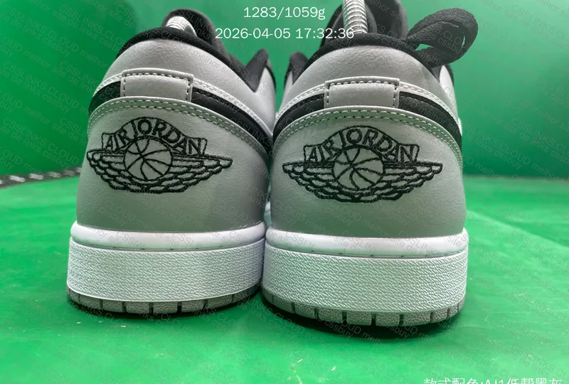 Air Jordan 1 Low - JMDY 6