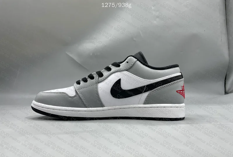 Air Jordan 1 Low - Light Grey Smoke