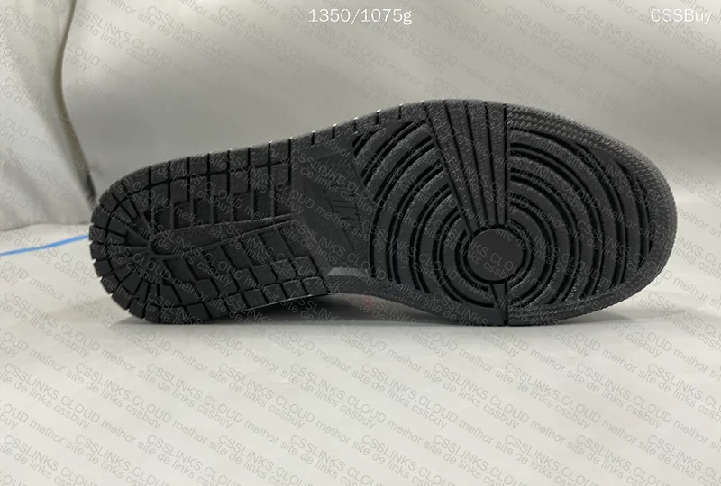 Air Jordan 1 Low Light Smoke Grey 6