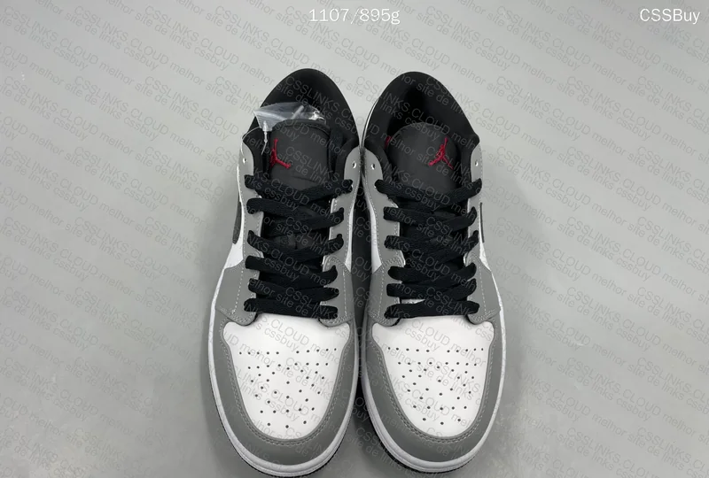 Air Jordan 1 Low 'Light Smoke Grey'