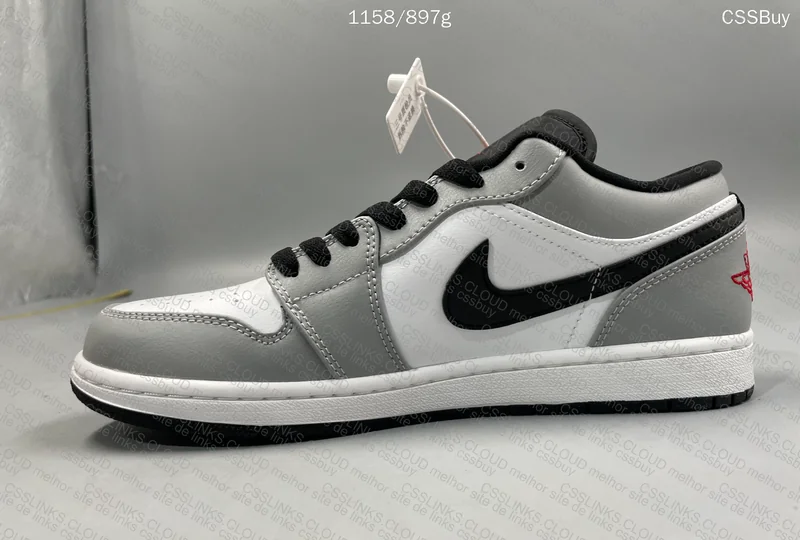 Air Jordan 1 Low Light Smoke Grey 5