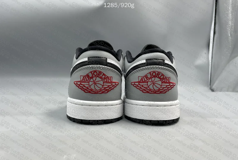 Air Jordan 1 Low Light Smoke Grey 3
