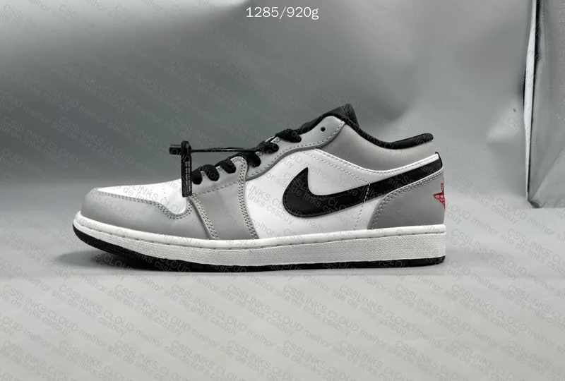 Air Jordan 1 Low Light Smoke Grey 7