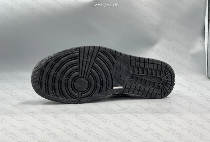 Air Jordan 1 Low Light Smoke Grey 8