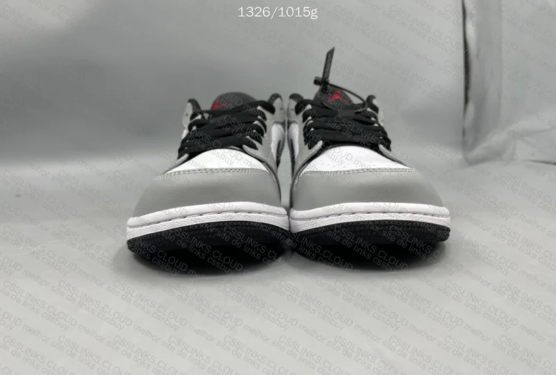 Air Jordan 1 Low Light Smoke Grey 2
