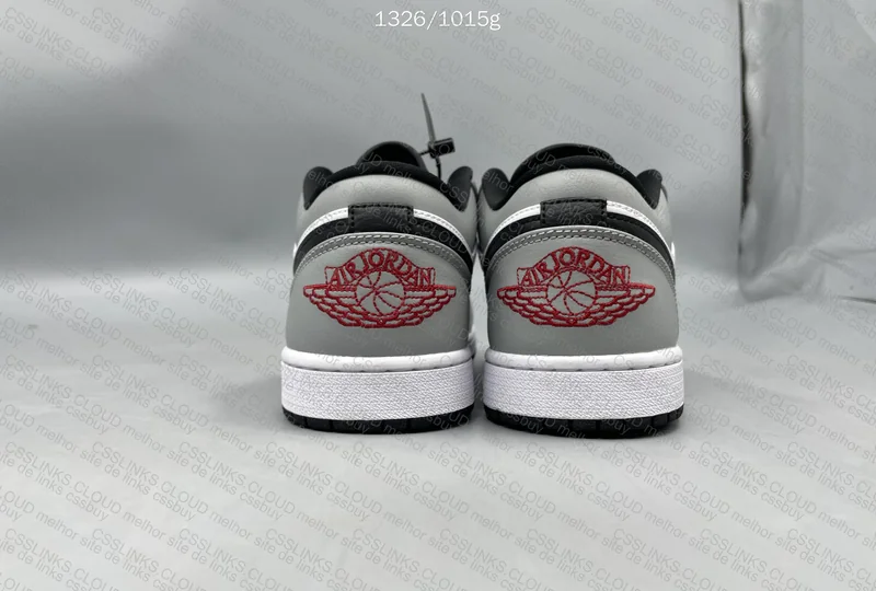 Air Jordan 1 Low Light Smoke Grey 3
