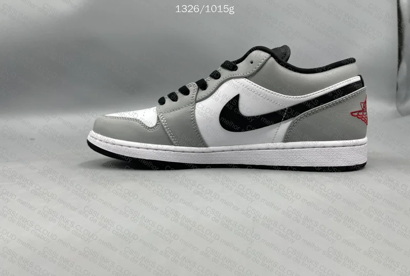 Air Jordan 1 Low Light Smoke Grey 4