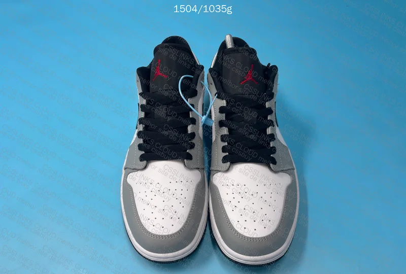 Air Jordan 1 Low Light Smoke Grey 6
