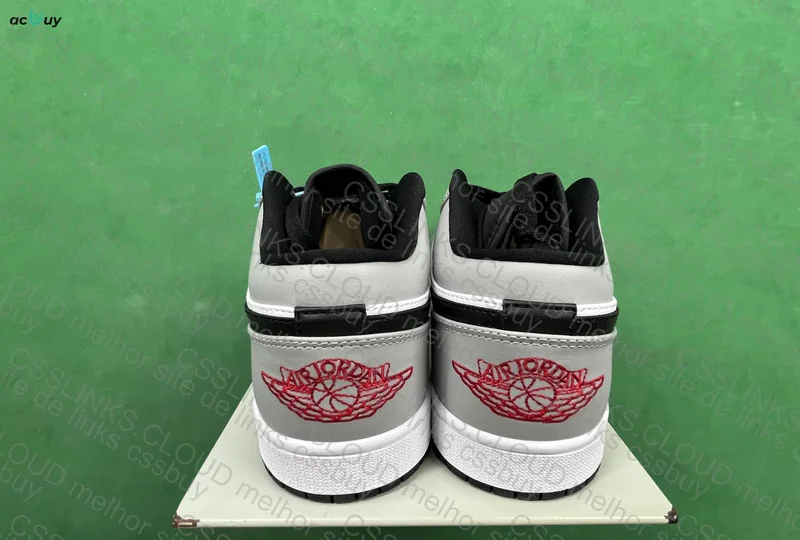 Air Jordan 1 Low Light Smoke Grey 3