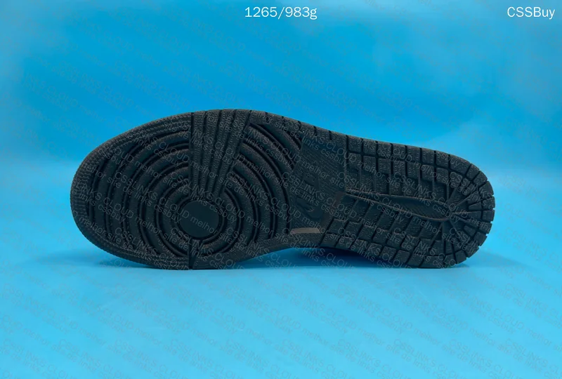 Air Jordan 1 Low Light Smoke Grey (TA GL?)