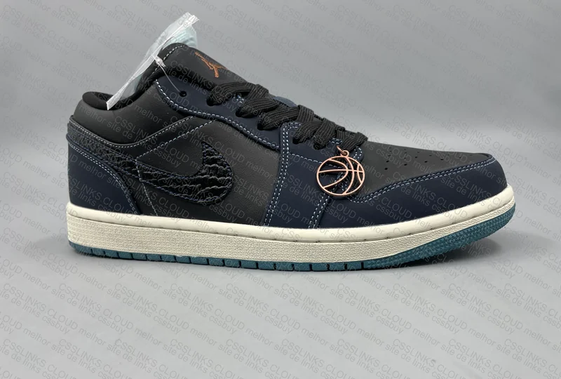 Air Jordan 1 Low 'Midnight Navy'