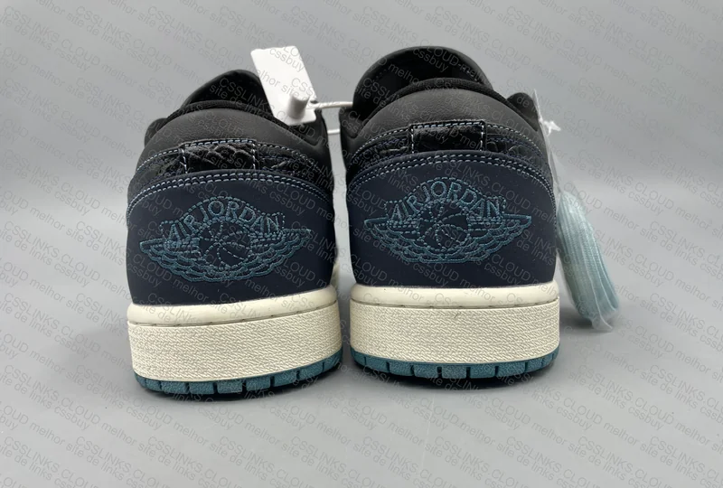 Air Jordan 1 Low 'Midnight Navy' 2