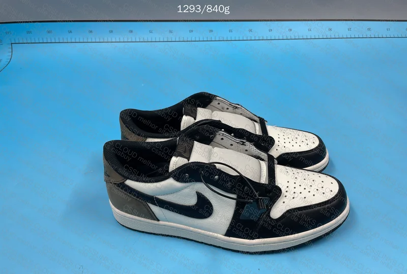 Air Jordan 1 Low Mocha 2